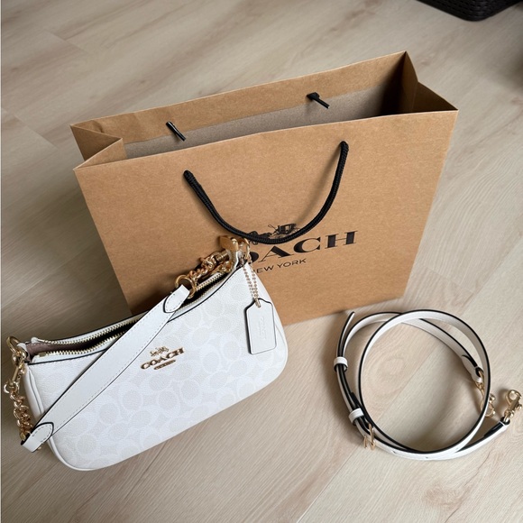 Coach Handbags - Coach Teri Bag